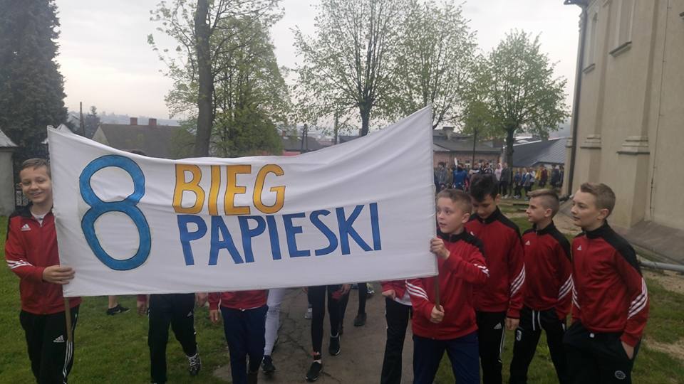 8biegpapieski2017